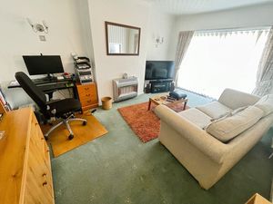 Lounge- click for photo gallery